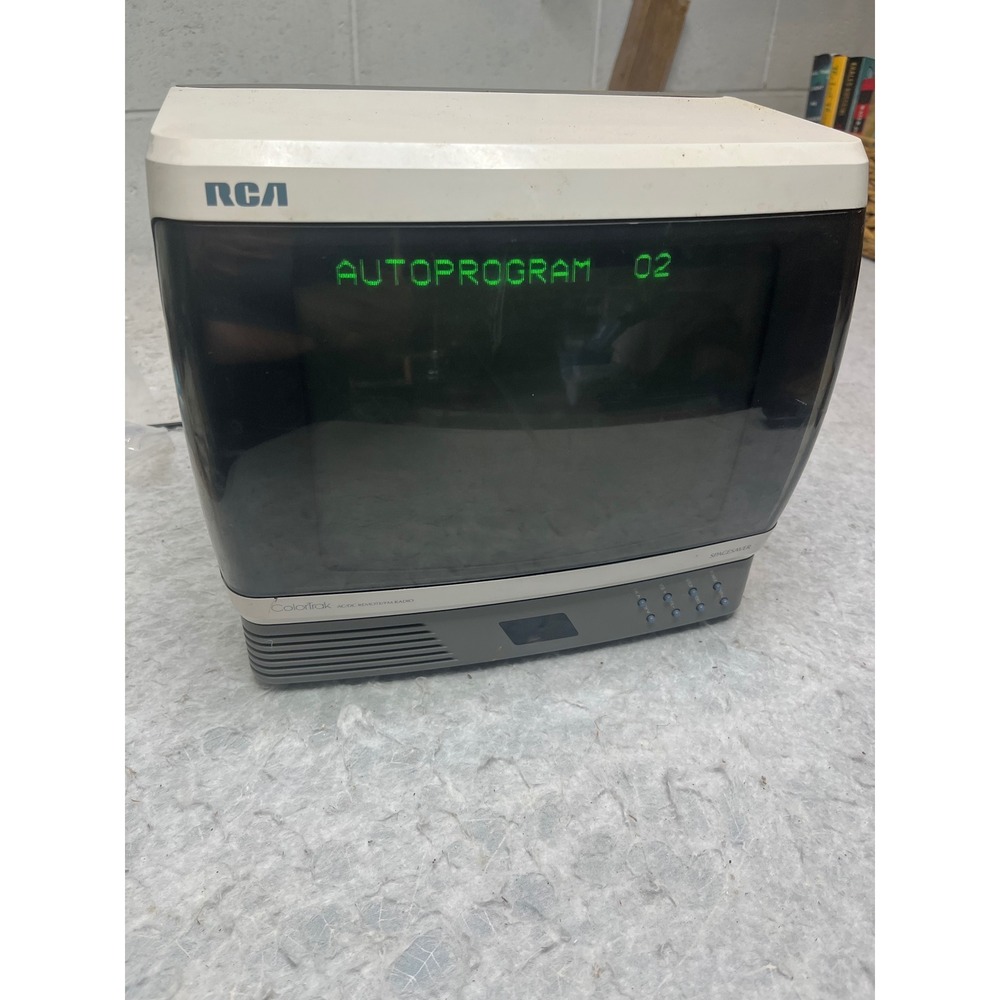 Vintage RCA ColorTrak SpaceSaver 9" CRT gaming retro TV 1992 Model E09535KW Gray